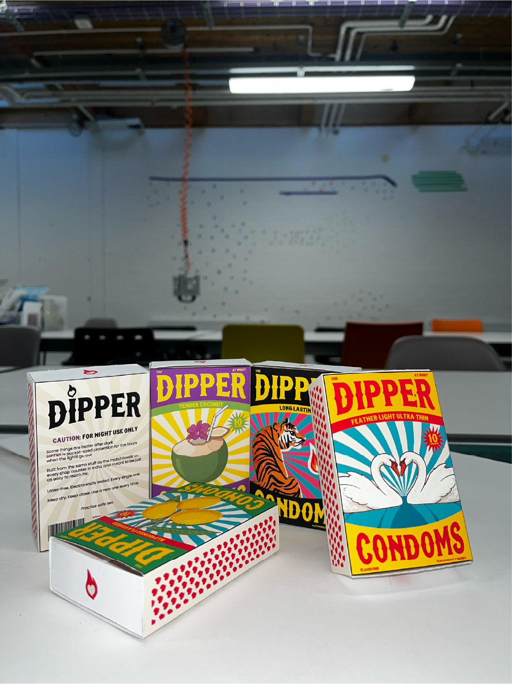 Dipper tray sliding out of the sleeve